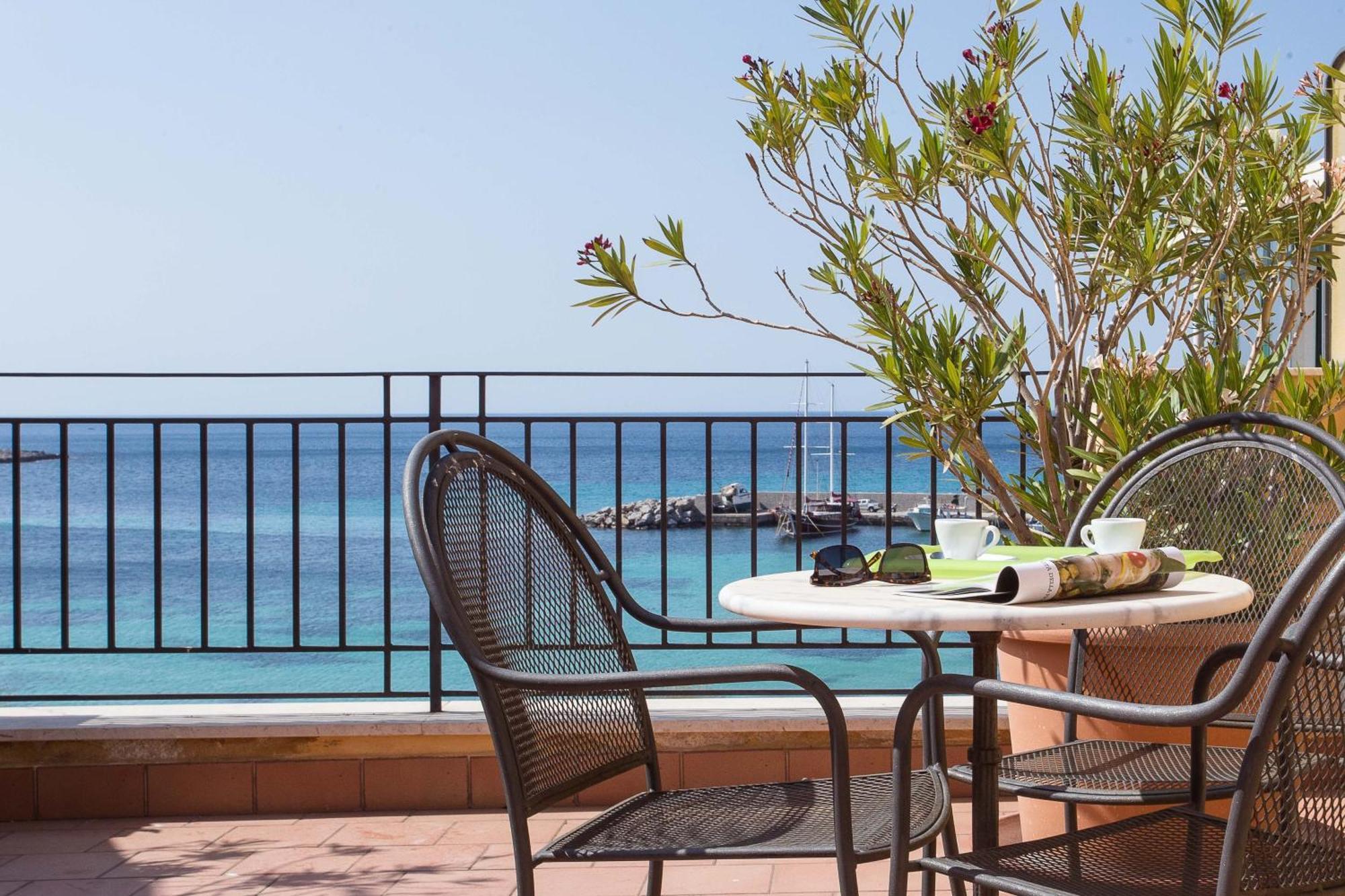 Palermo Mare Holidays Sferracavallo Exteriér fotografie